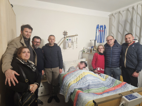 Il direttivo della Dorando Pietri, Franca Giannoccaro, Mattia e i suoi genitori Il direttivo della Dorando Pietri, Franca Giannoccaro, Mattia e i suoi genitori